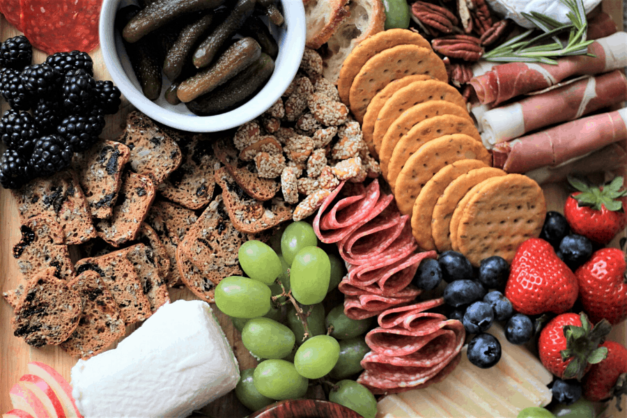 The ultimate charcuterie & cheese board 